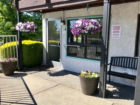 Sea-Tac Airport Value Inn Inn in Des Moines