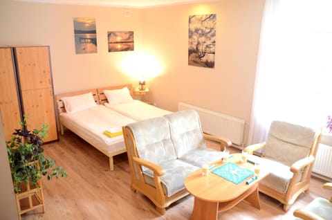 Toilet, Patio, Communal lounge/ TV room, Garden, Sauna, Table tennis, Bathroom, Balcony/Terrace, Living room, Photo of the whole room, Canoeing, Hiking, Cycling, Communal kitchen, Breakfast, Parking, dishwasher, toaster, towels, kitchen