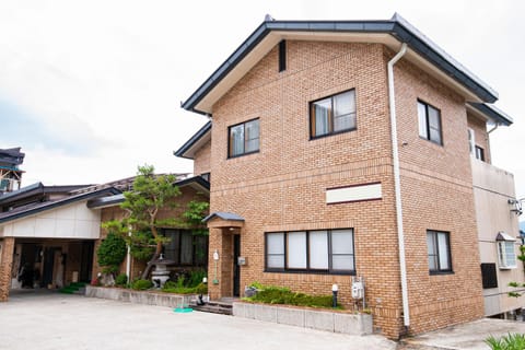 Toemu Nozawa Lodge Ryokan in Nozawaonsen