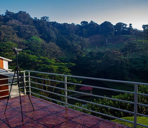 Balcony/Terrace, Mountain view