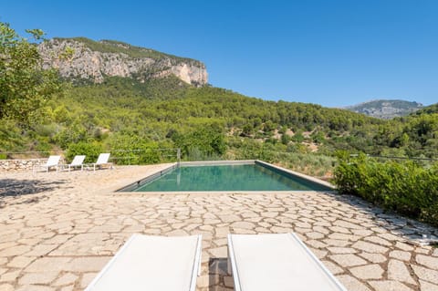 Day, Natural landscape, Balcony/Terrace, Mountain view, Pool view, Swimming pool, Swimming pool, sunbed