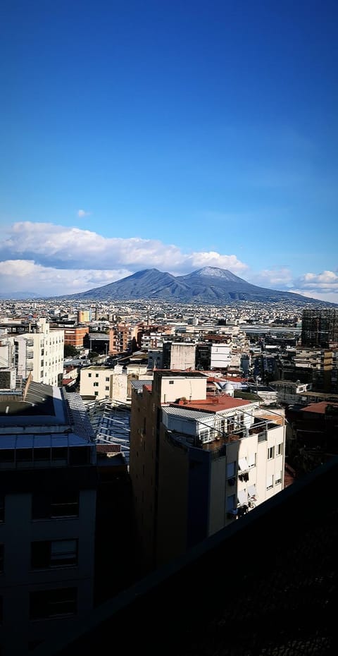 Property building, Balcony/Terrace, Mountain view