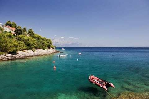 Neighbourhood, Natural landscape, Beach