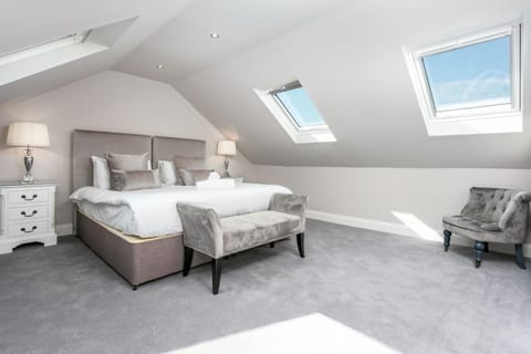 The Alexander - Donnini Deluxe House in England