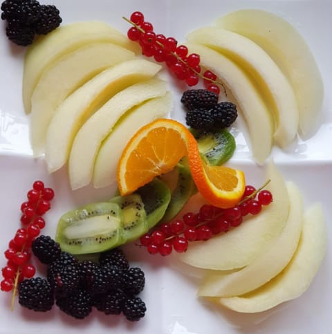 Breakfast, Breakfast, Continental breakfast, Continental breakfast