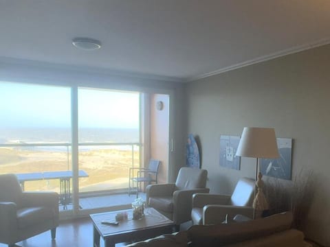 Zeezicht, Kanaalweg 1-408 Apartment in Zeeland, Netherlands