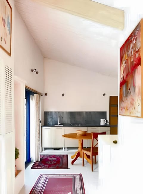 Appartement d'une chambre avec jardin clos et wifi a Saint Quentin la Poterie Copropriété in Uzes
