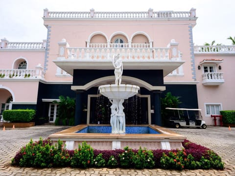 Club Mahindra Emerald Palms, Goa Resort in Benaulim