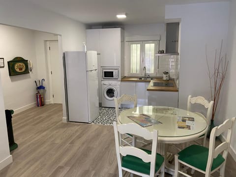 Apartamento Dacosta Condo in Plasencia