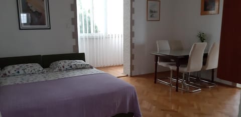 Apartment Rita Condo in Makarska
