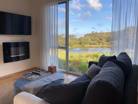 Messmates Luxury Eco Suites Bed and Breakfast in Inverloch