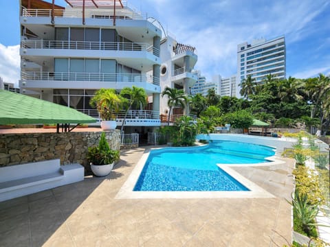 Property building, Swimming pool