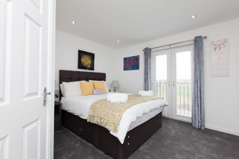 Super Prime Park View Duloch By Tba Apartment in Dunfermline