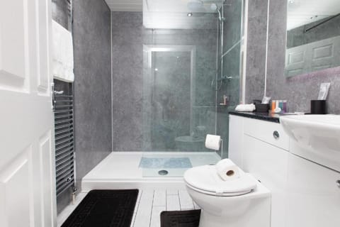 Super Prime Park View Duloch By Tba Apartment in Dunfermline