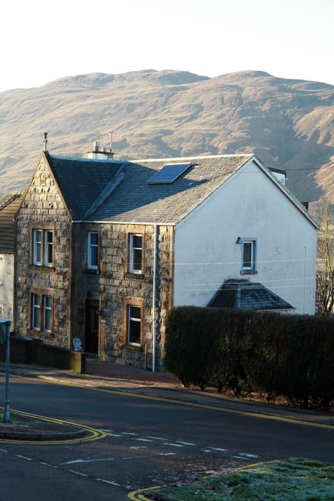 Property building, Mountain view, Street view