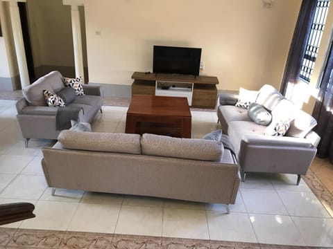 Maki Home Bamburi House in Mombasa