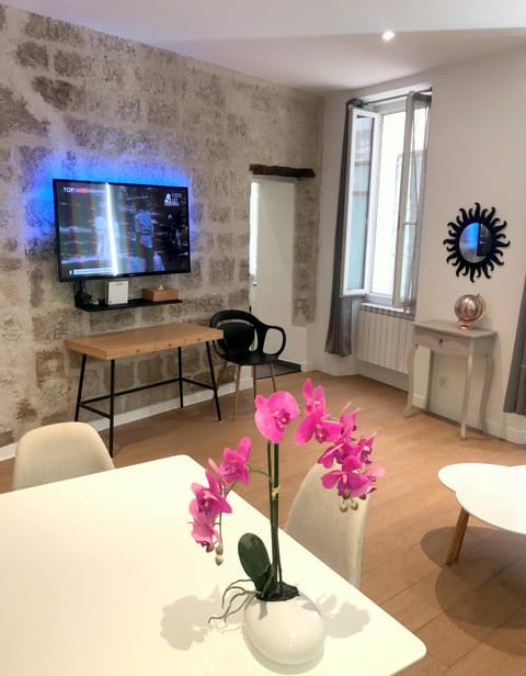 Très bel appartement dans le centre historique Condo in Grasse