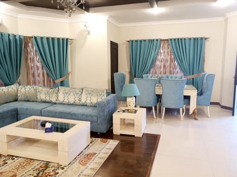 Royal Villa F-10/2 Bed and Breakfast in Islamabad