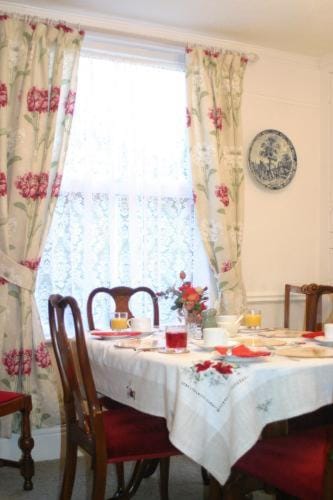 Knightsrest Bed and Breakfast in Burnham-on-Sea