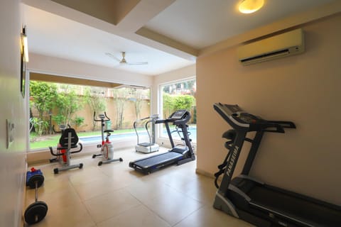 Fitness centre/facilities, air conditioner