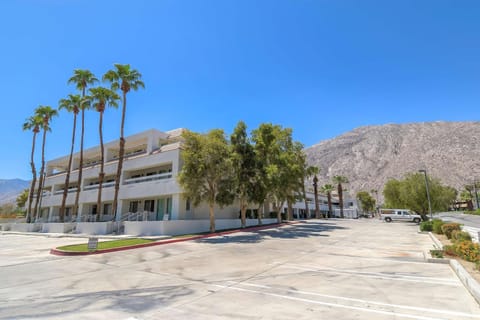Motel 6-Palm Springs, CA - Downtown Hotel in Palm Springs