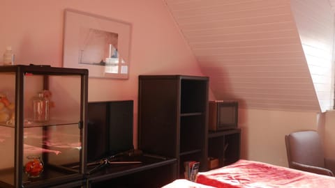 Ruhiges Zimmer Nähe Nürnberg Messe mit Wallbox Vacation rental in Nuremberg