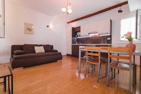 Apartment Tranquillo Condominio in Piran