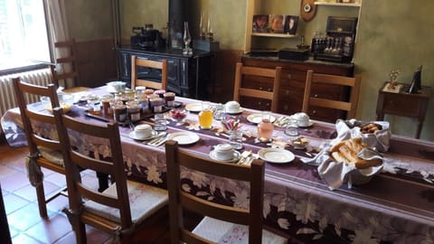 Food and drinks, Banquet/Function facilities, Breakfast, Continental breakfast, Buffet breakfast