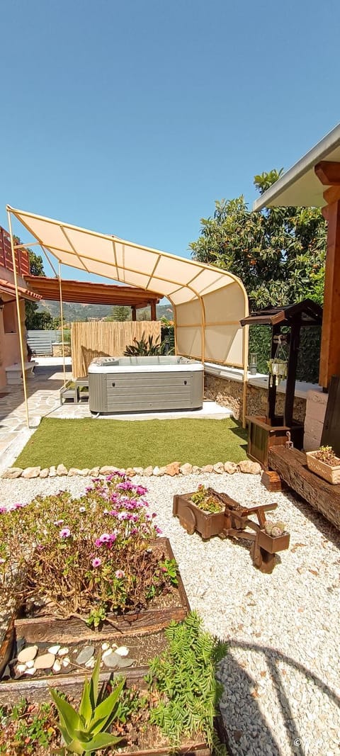 Patio, Garden, Balcony/Terrace, Garden view