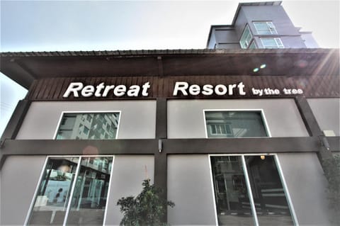 Retreat Resort Pattaya Hotel in Pattaya City