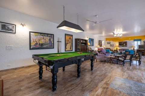 Game Room, Living room