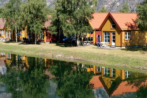 Lærdal Ferie- og Fritidspark Campingplatz /
Wohnmobil-Resort in Vestland