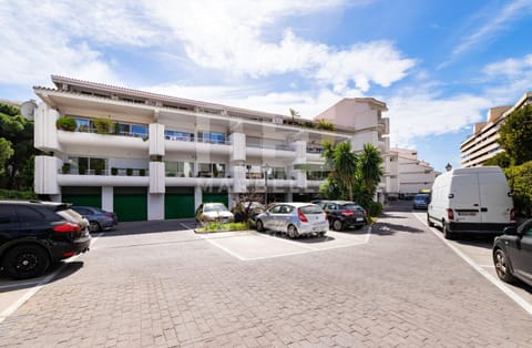 Marbella Center New and Luxurious Apartment on the beach 627 Condo in Marbella