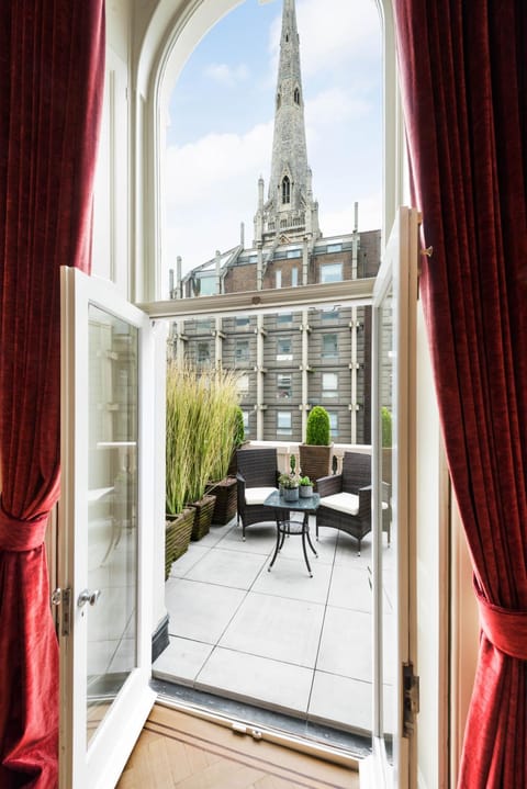 Grand Ambassadorial Duplex Apartment Hyde Park Apartment in City of Westminster