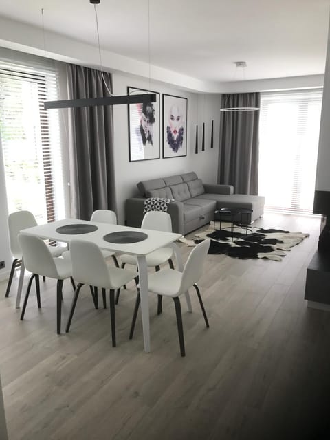 Apartament Baltica z ogródkiem - w ustronnym miejscu tuż przy plaży Apartment in West Pomeranian Voivodeship, Poland