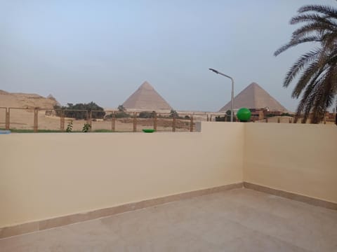shahbor 2pyramids view Condo in Egypt