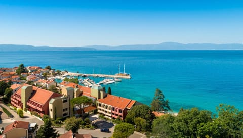 Facade/entrance, Bird's eye view, Garden, Balcony/Terrace, City view, Mountain view, Sea view, Sea view