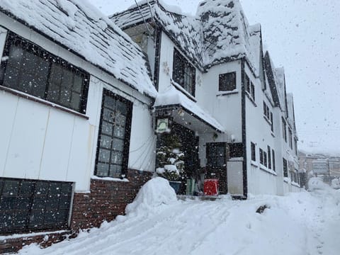 Property building, Winter