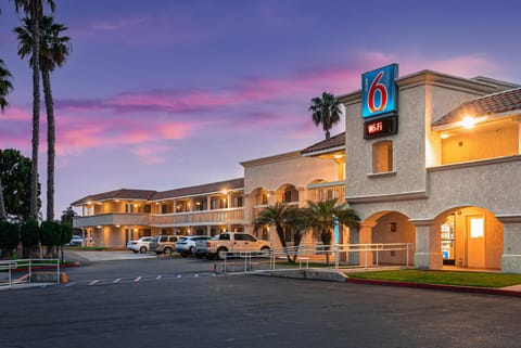 Property building, Parking