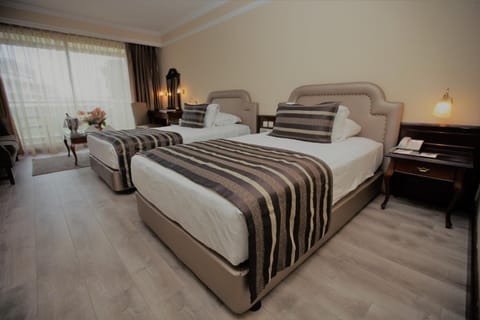 Karaca Hotel Hotel in Izmir