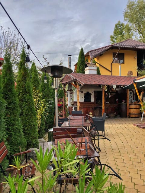 Pensiunea PORTAS RESORT Bed and Breakfast in Prahova, Romania