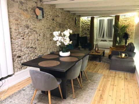 Le Sainte Claire Apartment in Annecy