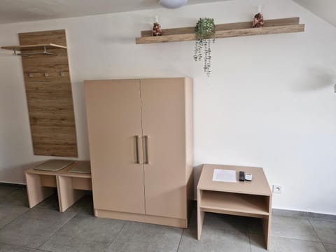 Restaurace - Apartmány Bobule Übernachtung mit Frühstück in South Moravian Region