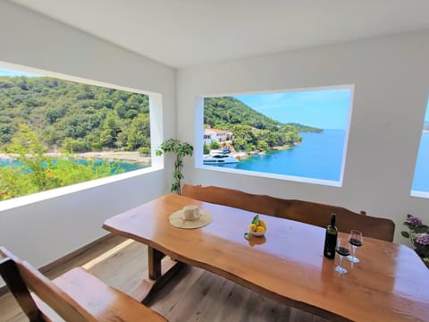 Balcony/Terrace, Mountain view, Sea view