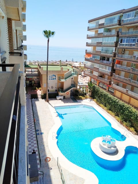 Pool view, Swimming pool, Swimming pool