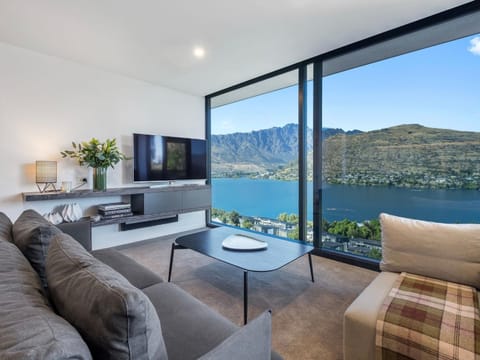 TV and multimedia, Living room, Seating area, Lake view, Mountain view