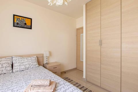 Lovely Bedroom in shared apartment Oroklini Condo in Oroklini