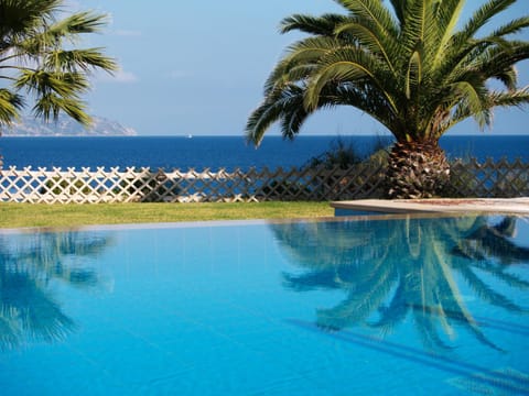Villa Anna Maria Rock Beach Pure Luxury Villa in Cephalonia