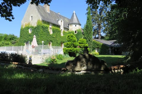 Manoir de l'Abbaye Bed and Breakfast in Centre-Val de Loire