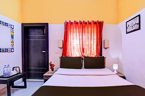 OYO Home Modern Stay Near Iter Bed and Breakfast in Bhubaneswar